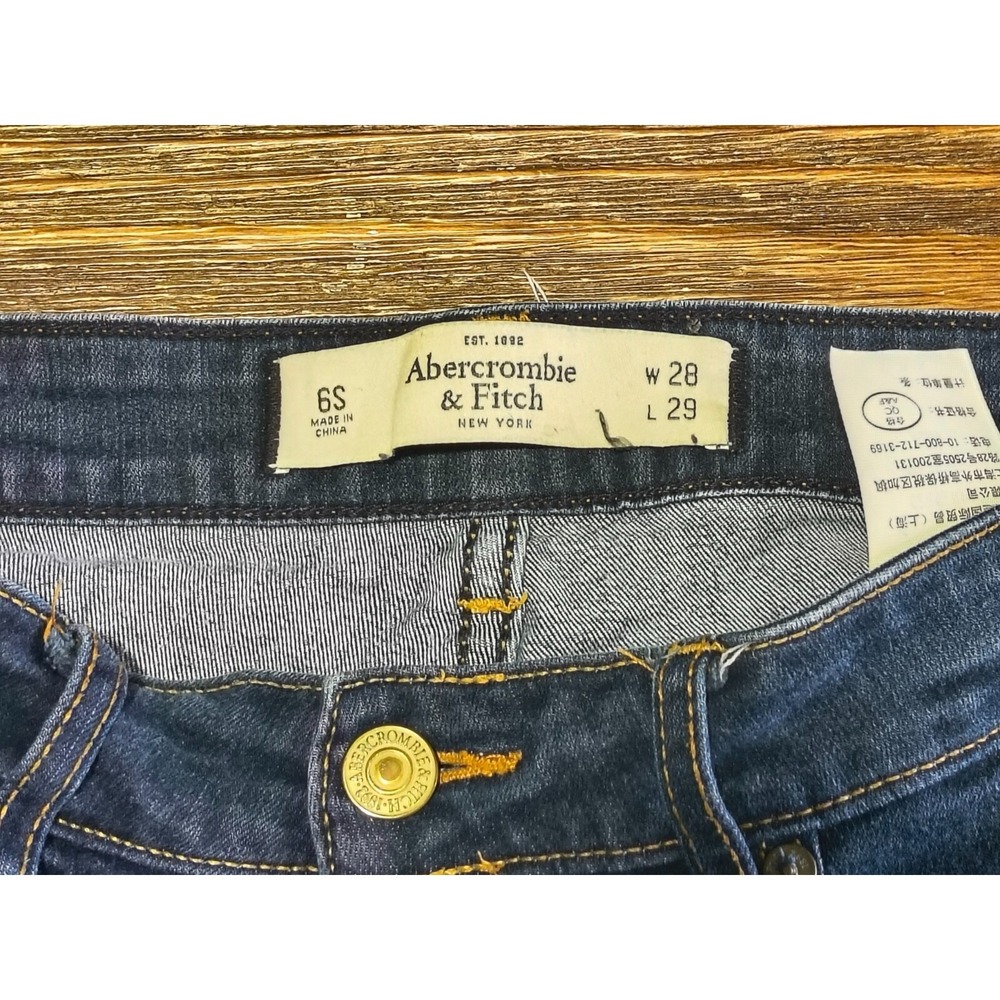 Abercrombie & Fitch Women’s Skinny Jeans - Dark Blue - Picture 3 of 10